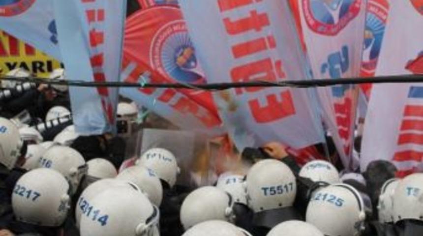 Eğitim-iş'in Eyleminde Gerginlik