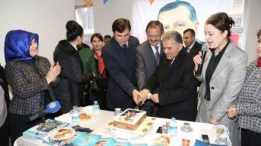 B&uuml;y&uuml;kşehir Belediye Başkanı &Ouml;zhaseki: