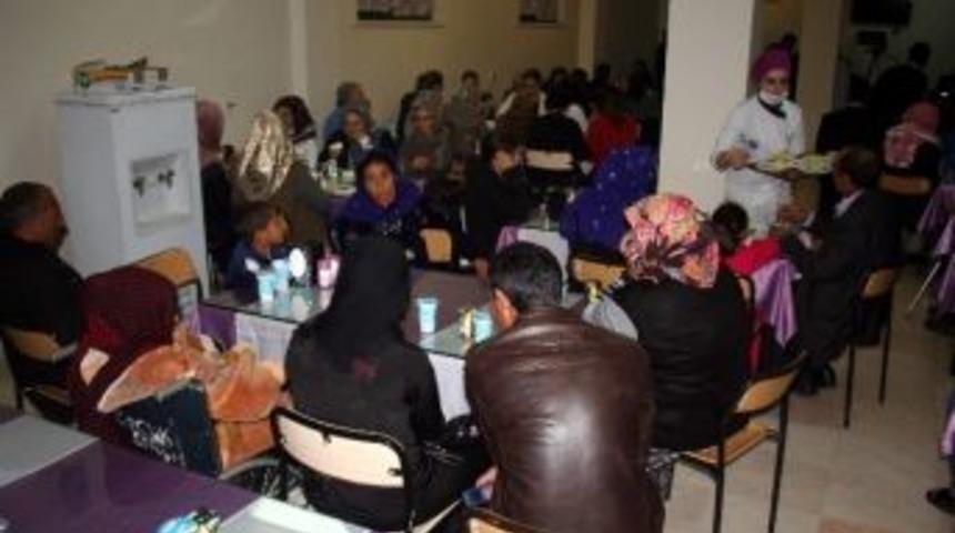 Şanlıurfa&rsquo;da Hastalara Sıra Gecesi