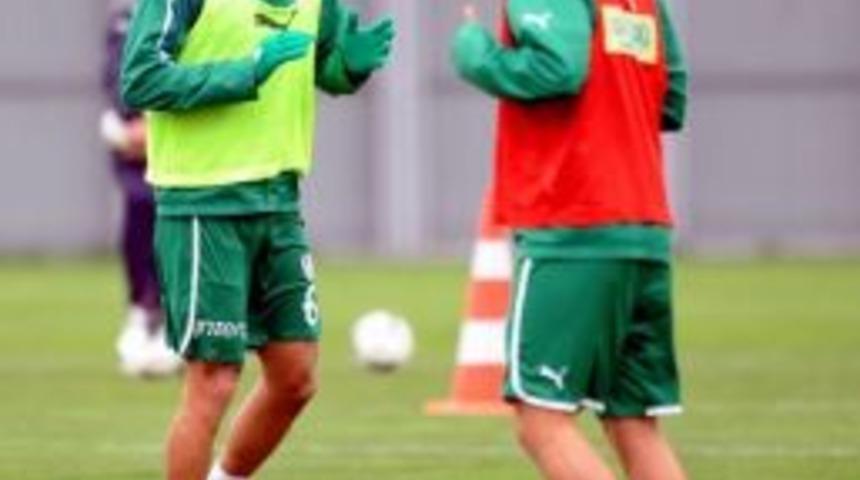 Bursaspor, Akhisar Belediyespor Ma&ccedil;ının Hazırlıklarını S&uuml;rd&uuml;r&uuml;yor