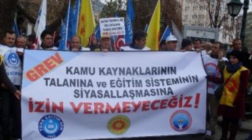 &Ouml;ğretmenlerin Protesto Eylemi