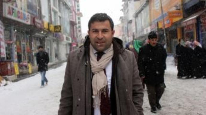 Ağrı&rsquo;da Kar Yağışı Sevinci