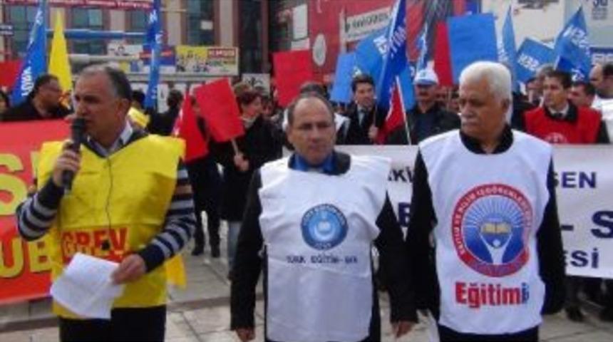 Sendikalardan Meb Kanun Tasarısına Halaylı Tepki