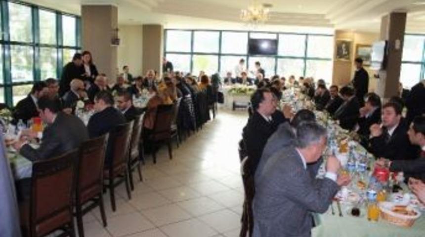 Zeybekci: "t&uuml;rkiye Şu An Y&uuml;zde 100 Kendi Otomobilini &Uuml;retebilir"