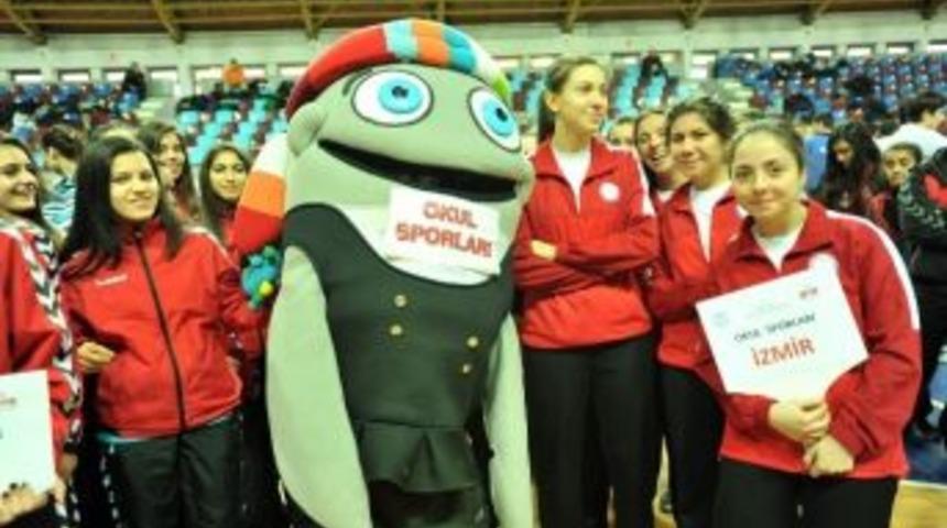 T&uuml;rkiye Liseli Gen&ccedil;ler Hentbol Şampiyonası Trabzon&rsquo;da Başladı