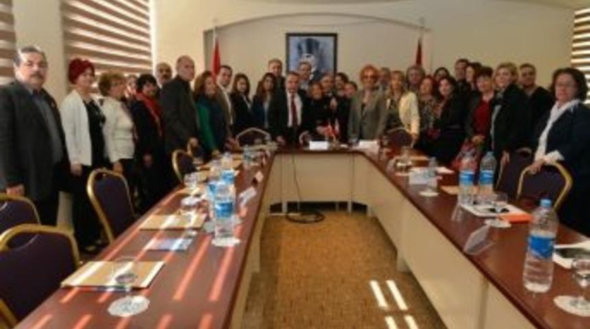 Başkan B&ouml;cek, G&uuml;&ccedil;birliği Platformun Konuğu Oldu