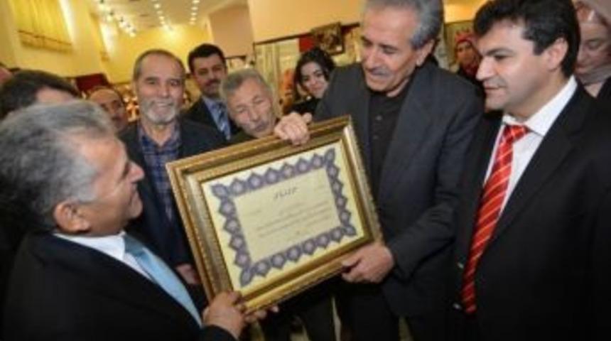 Yusuf Ş&uuml;kr&uuml; Şafak&rsquo;tan Başkan Memduh B&uuml;y&uuml;kkılı&ccedil;&rsquo;a Osmanlıca Teşekk&uuml;r Belgesi