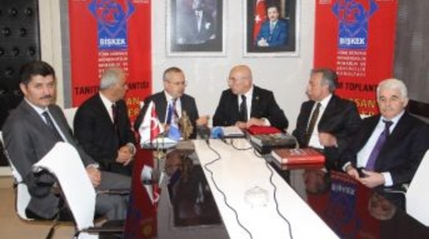 &Ouml;rnek Şehir Olarak Karab&uuml;k T&uuml;rk D&uuml;nyası Şehircilik Kurultayında