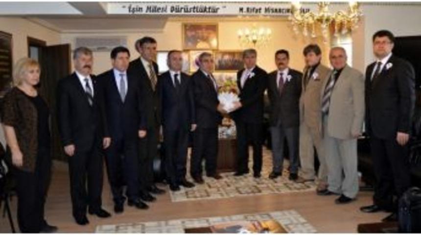 Defterdar Yazar&rsquo;dan, Sivas Ticaret Borsası&rsquo;na Ziyaret