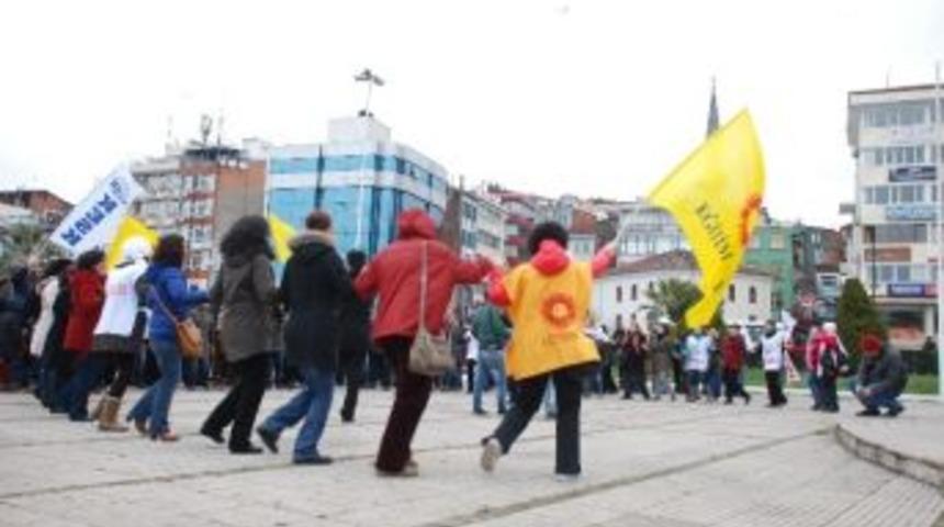 Kdz.ereğli’de Öğretmen Sendikaları Eylem Yaptı