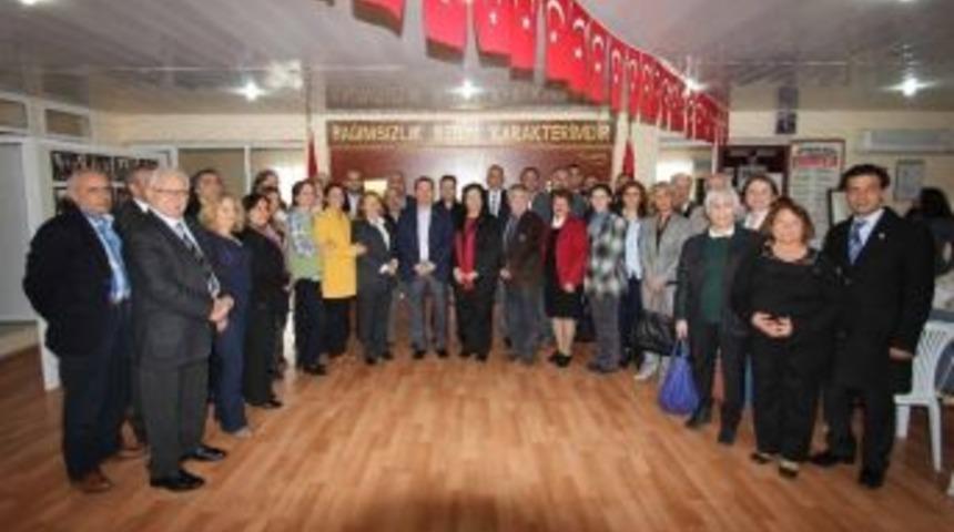 Başkan Batur'a Esnaf Desteği