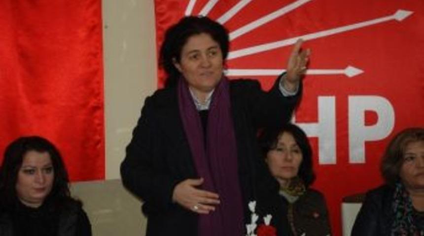 Chp Kadın Kolları Genel Başkanı Dokuzcan Se&ccedil;im &Ccedil;alışmaları İ&ccedil;in Niksar&rsquo;da