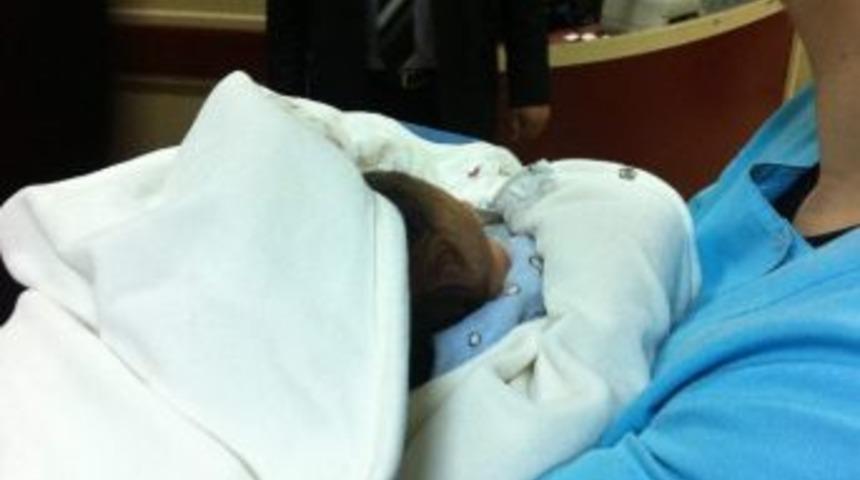 2 G&uuml;nl&uuml;k Bebek Kazadan Burnu Kanamadan Kurtuldu