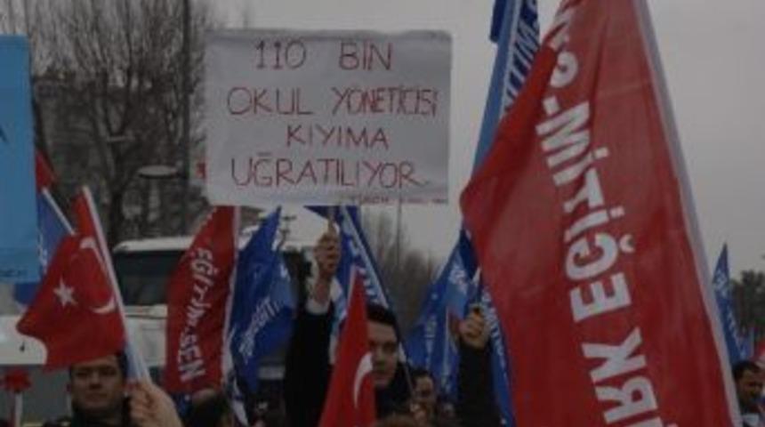 İş Bırakan Eğitimciler, Meb Tasarısını Protesto Etti