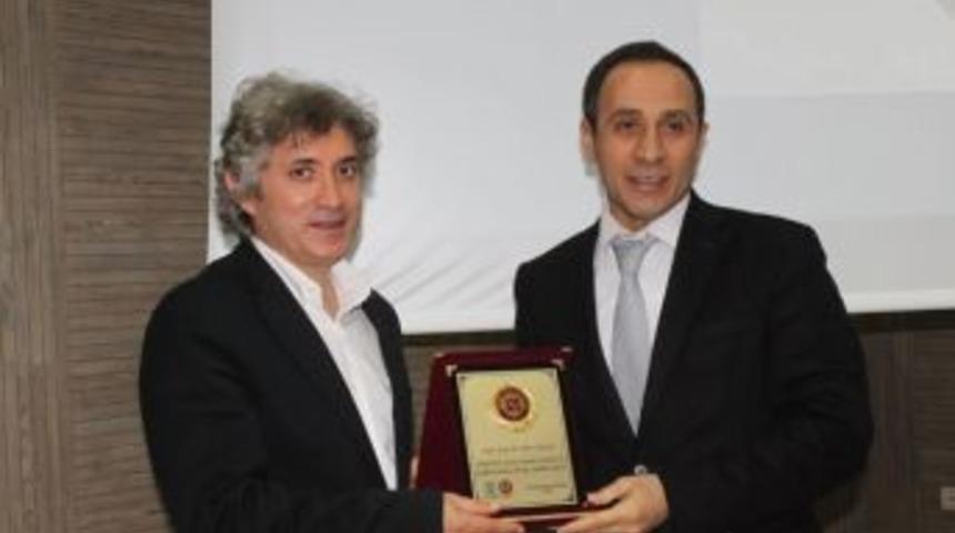 Prof. Dr. &Ouml;zkan, F&uuml; &Ouml;ğrencileriyle Buluştu