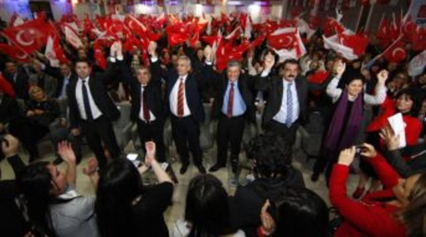 CHP İzmir Milletvekili Balbay Amasya'da