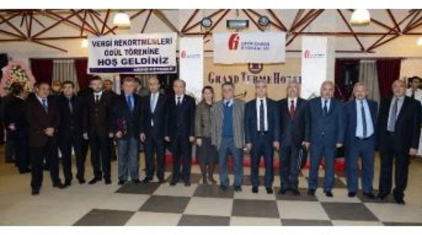 Vergi Rekortmenleri &Ouml;d&uuml;llendirildi