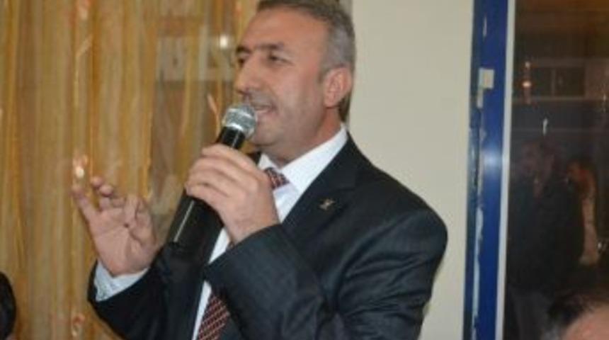 Ak Parti Kapaklı Y&ouml;netiminden Vezirk&ouml;pl&uuml;ler Derneği'ne Ziyaret