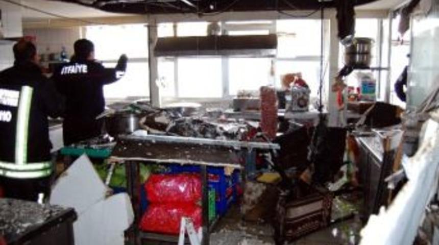 Lokantanın Erzak Deposu Yandı