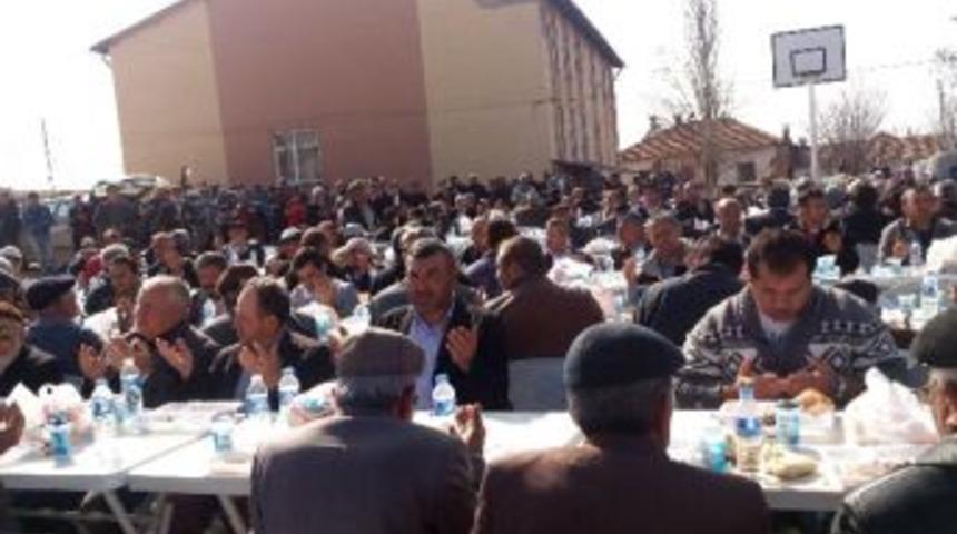 Karasenir’de Vatandaşlar Yağmur Duasına Çıktı