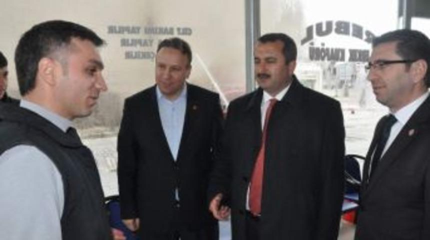 Saadet Partisinden G&uuml;r&uuml;nl&uuml;ler Derneğine Ziyaret