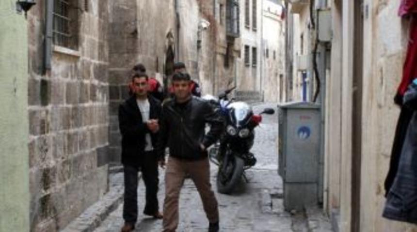 Polis, Kaçan Hırsızı Yakalamak İçin Seferber Oldu