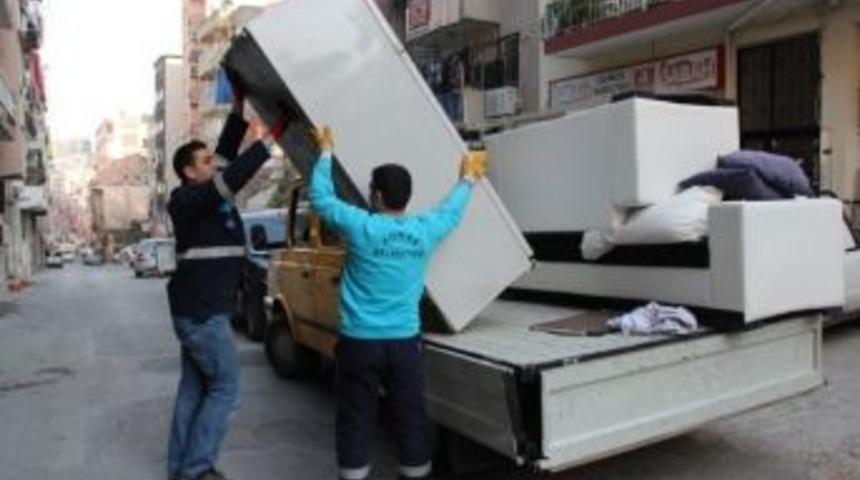 Evi Yanan Taksiciye Konak Belediyesi Sahip &Ccedil;ıktı