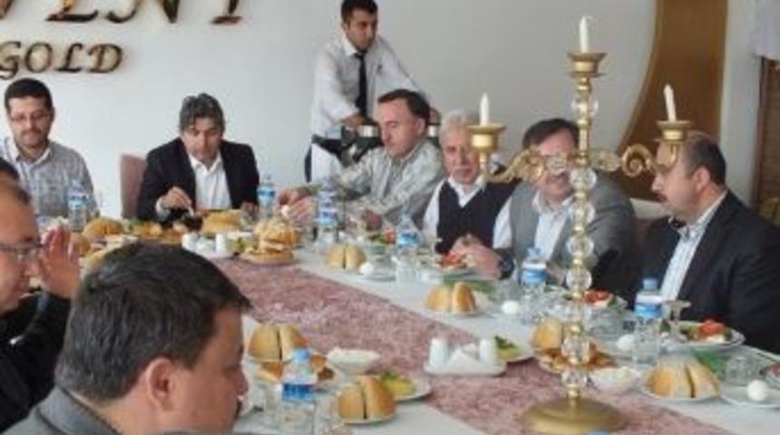 Tavşanlı'da 10 Bin Tl Değerinde &Ouml;d&uuml;ll&uuml; Kitap Okuma Yarışması