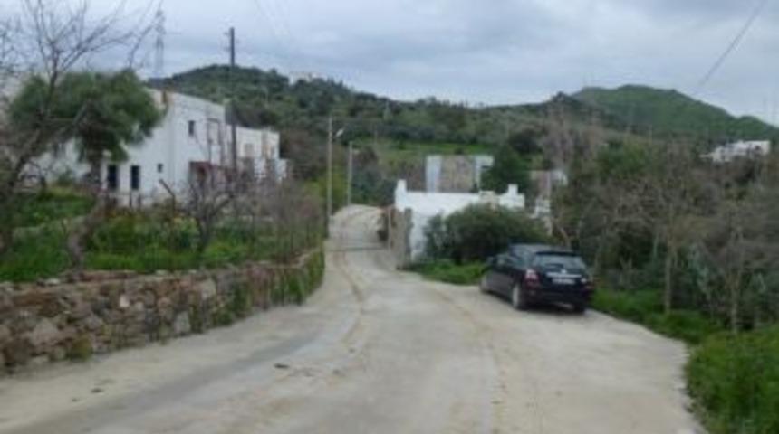 Derek&ouml;y Ve G&uuml;rece K&ouml;y&uuml;&rsquo;nde Yollar Betonlandı