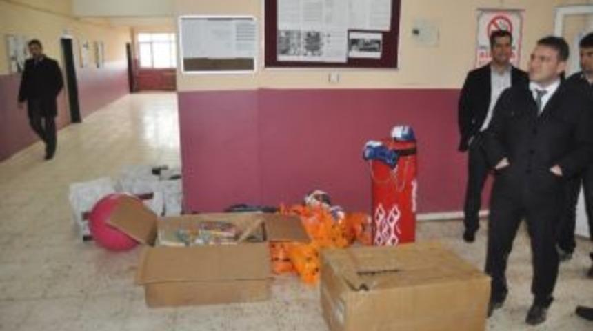 Hdp'li Vekilden Tokat Yiyen Polis, Şırnaklı &Ouml;ğrencileri Unutmadı