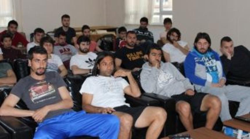 Tki Tavşanlı Linyitspor'lu Futbolculardan Basın A&ccedil;ıklaması