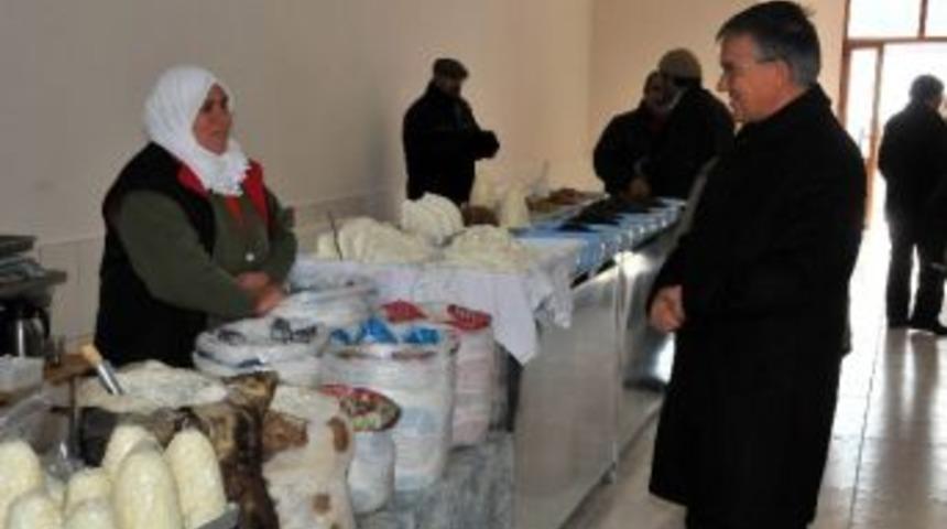 Akşehir&rsquo;de &ldquo;y&ouml;resel &Uuml;r&uuml;n Pazarı&rdquo; A&ccedil;ıldı