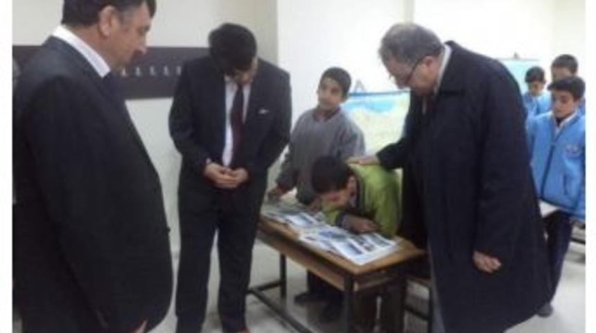 &Ouml;zkan, Sincik İl&ccedil;esini Ziyaret Etti