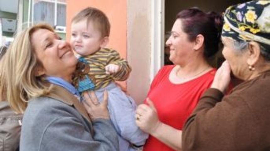 Konak'ta İlknur Denizli, Sahaya Hızlı İndi