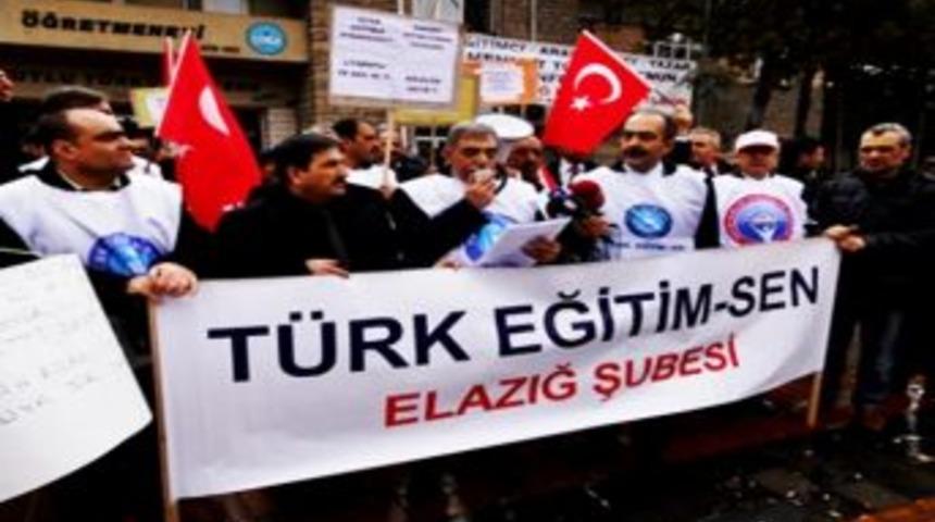 T&uuml;rk Eğitim-Sen, Meb Yasa Tasarısını Protesto Etti