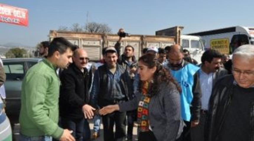 Hdp Eş Başkanı Tuncel Kapatılmasını İstediği Tesisi Ziyaret Etti