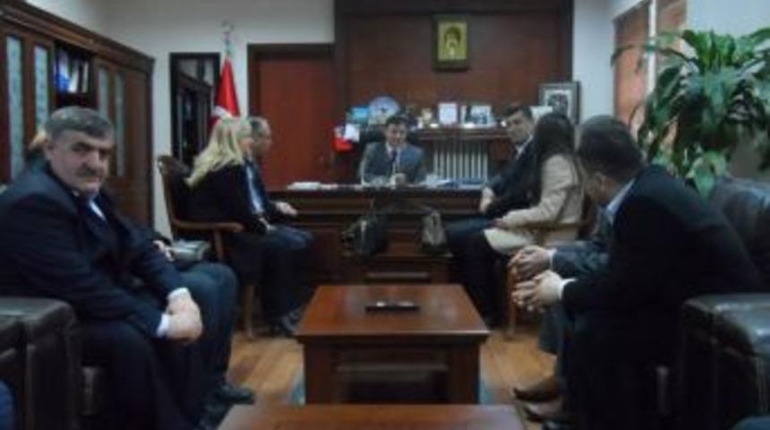 Ak Parti Heyeti Kaymakamı ziyaret etti