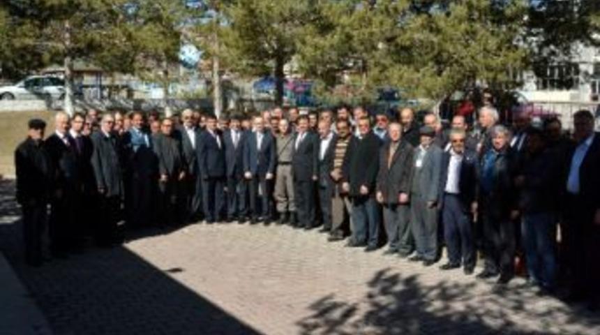 Pınarbaşı Kaymakamı K&ouml;y Muhtarlarıyla Bir Araya Geldi