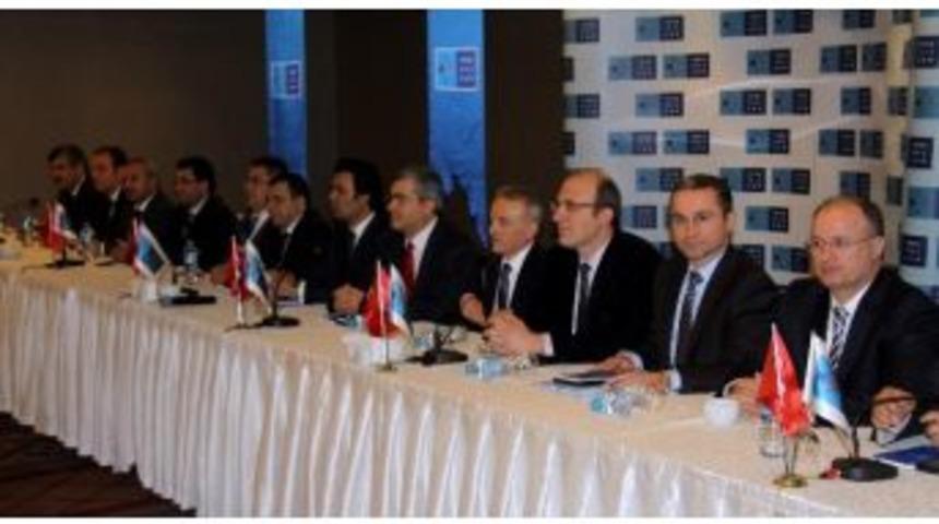 T&uuml;rk Telekom B&ouml;lge M&uuml;d&uuml;rleri Toplantısı Gaziantep'te Yapıldı