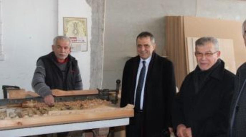 Başkan Sağıroğlu Kaş&uuml;st&uuml;&rsquo;nde İkinci Turu Attı