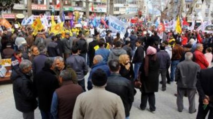 Edremit&rsquo;te 3 Sendikadan Ortak Eylem