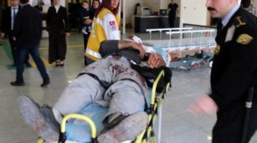 Şanlıurfa-diyarbakır Karayolunda Kaza: 5 Yaralı