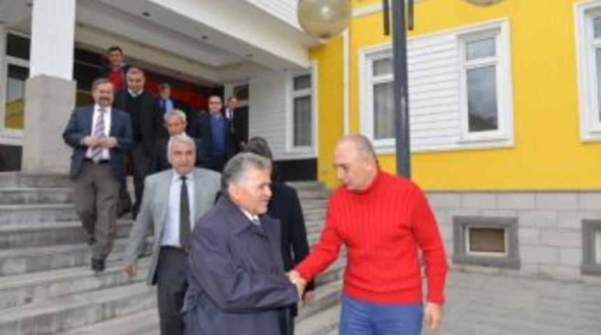 Başkan B&uuml;y&uuml;kkılı&ccedil;, Kayserispor Tesisleri'nde