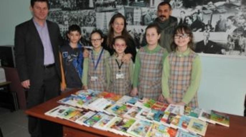 Belediyeden Okul K&uuml;t&uuml;phanelerine Destek