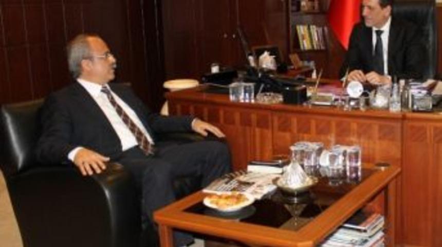 Trafik Yoğunlu Mesai Saatlerinin Değişimiyle Azalacak