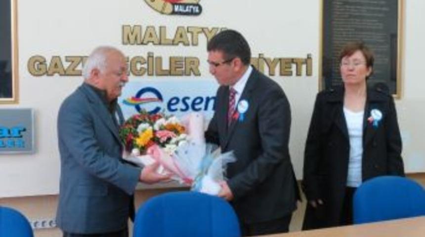 Vergi Dairesinden Gazeteciler Cemiyetine Ziyaret