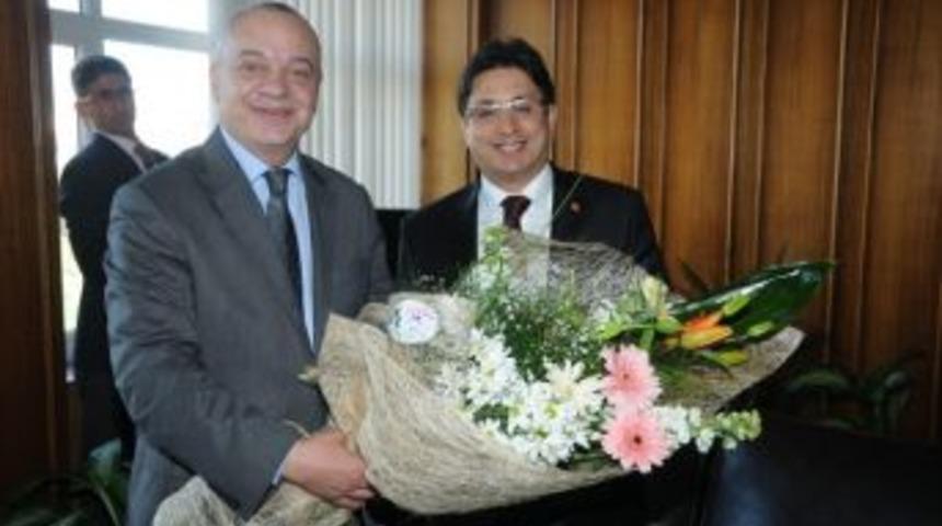 Başkan Erg&uuml;n&rsquo;den Defterdar &Ouml;zdemir&rsquo;e İade-i Ziyaret