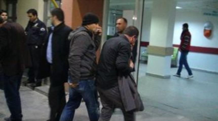 İki Aile Arasında &Ccedil;ocuk Kavgası: 7 Yaralı