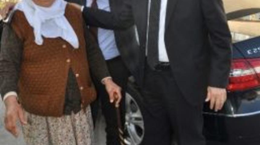 Ak Parti&rsquo;li Savaş, S&ouml;keli Gen&ccedil; İş Adamalrıyla Buluştu