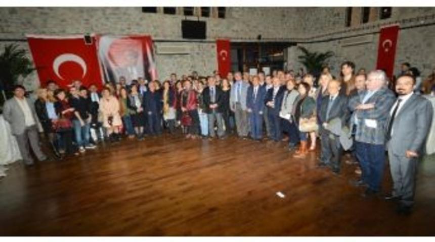 Chp'ye İzmirli Akademisyenlerden "g&ouml;n&uuml;ll&uuml;" Destek